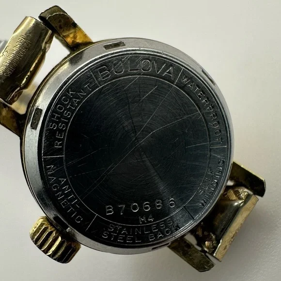 Vintage Bulova Women’s Self-Winding Watch | Two-Tone Stretch Bracelet | Date - Picture 11 of 13